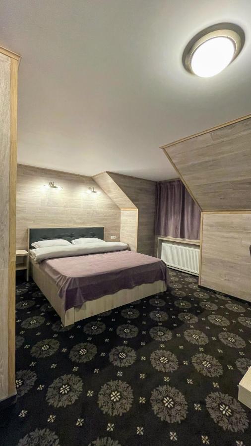 Royal Bucovina Residence Adults Only-Self Check-In Câmpulung Moldovenesc Εξωτερικό φωτογραφία