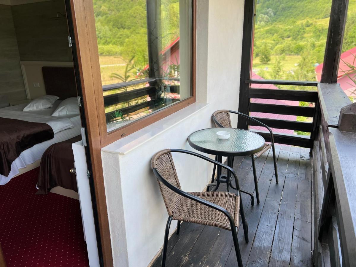 Royal Bucovina Residence Adults Only-Self Check-In Câmpulung Moldovenesc Εξωτερικό φωτογραφία