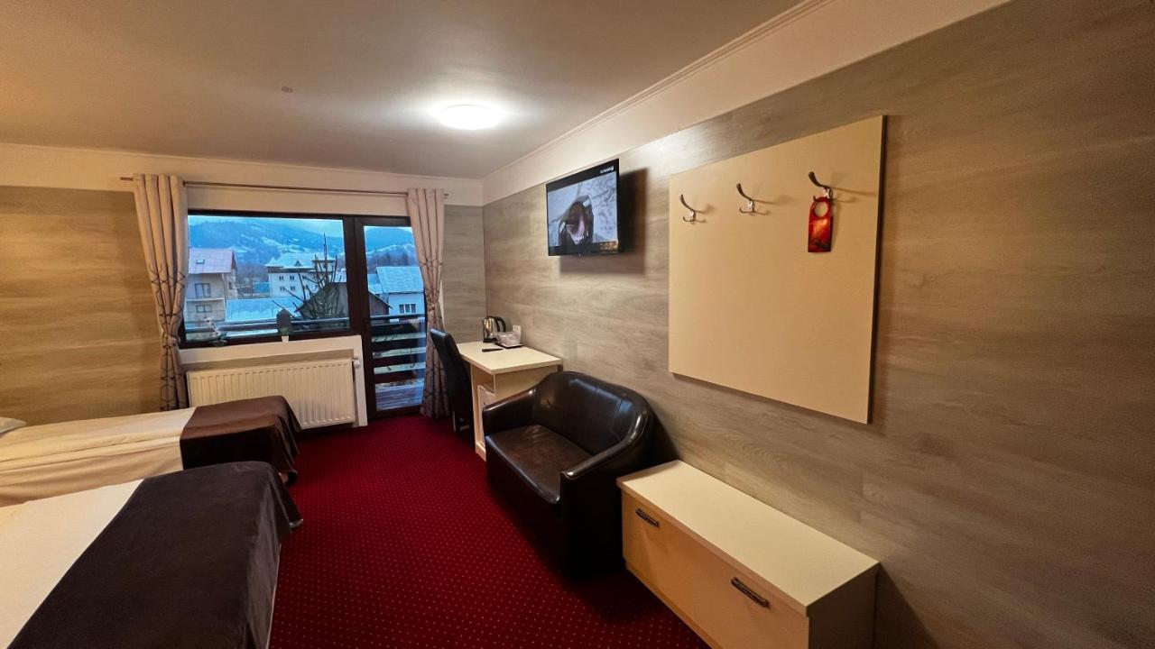 Royal Bucovina Residence Adults Only-Self Check-In Câmpulung Moldovenesc Εξωτερικό φωτογραφία