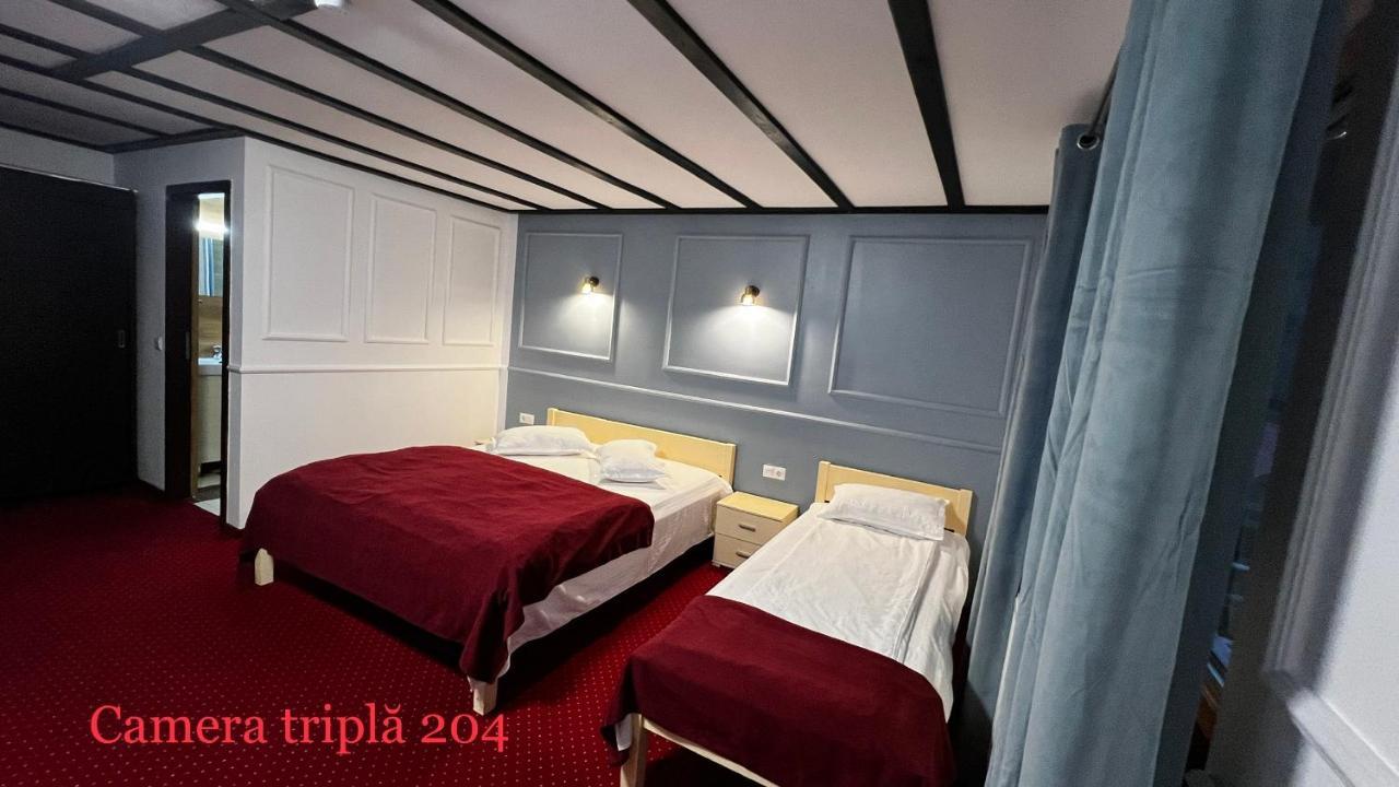 Royal Bucovina Residence Adults Only-Self Check-In Câmpulung Moldovenesc Εξωτερικό φωτογραφία